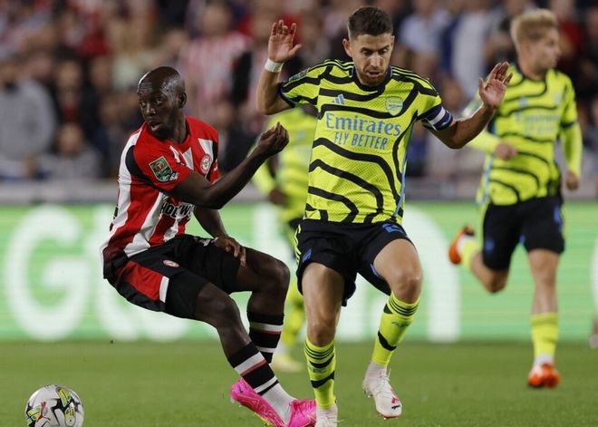 开云体云app登录入口- 詹姆斯与布朗尼同台竞技 