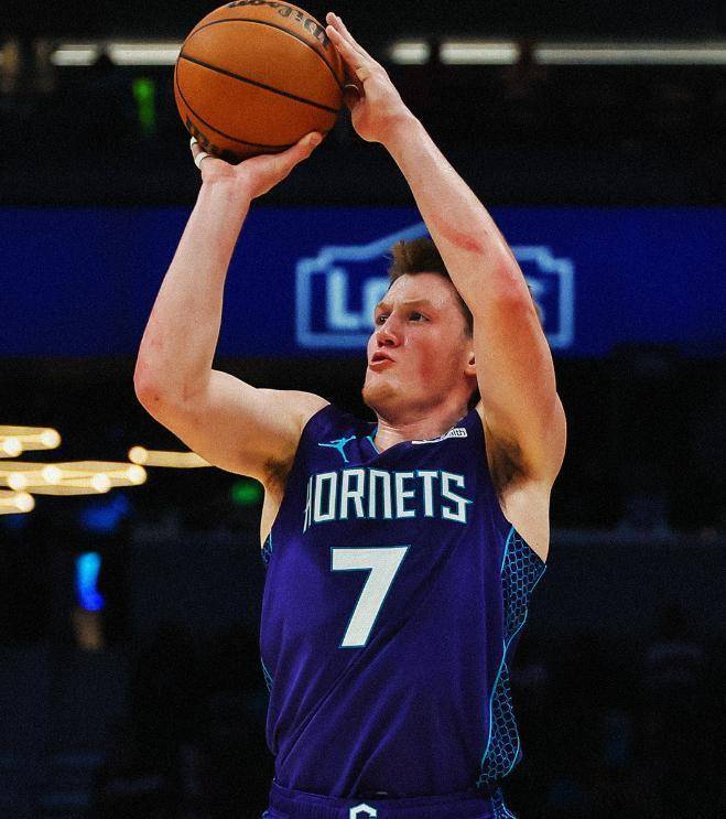 开云（中国）- 赛前罗马豪取连胜窗口期波尔图官宣签约，现场解说直呼：夏洛特黄蜂赛后状态回暖